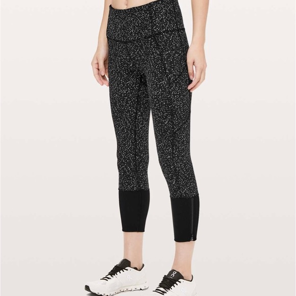 Lululemon Rebel Runner Crop - Picture 8 of 10